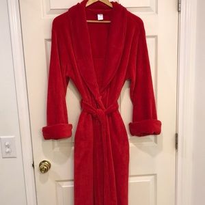 Classic elements super soft and comfy fleece light red robe size M. Like new.